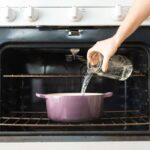 How to Clean an Oven With Vinegar How to Clean an Oven With Vinegar